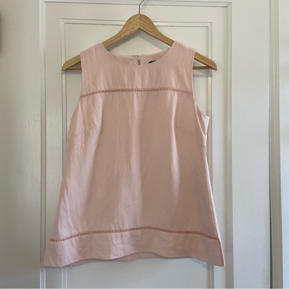 Banana Republic Ladder Stitch sleeveless blouse
